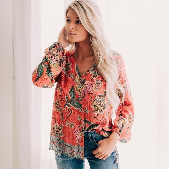Willow & Root Floral Blouse - Picture 1 of 11